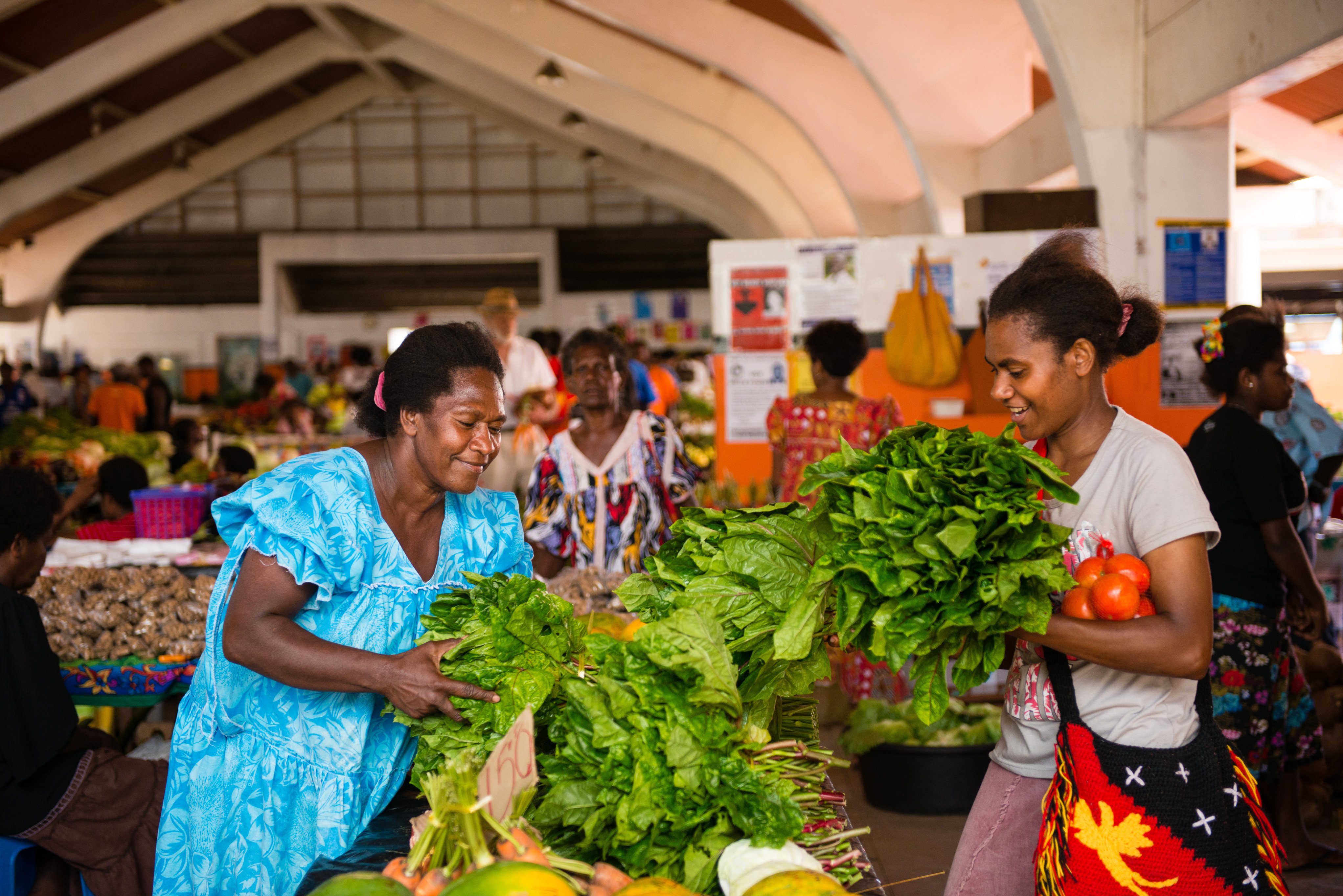Vanuatu market vendors