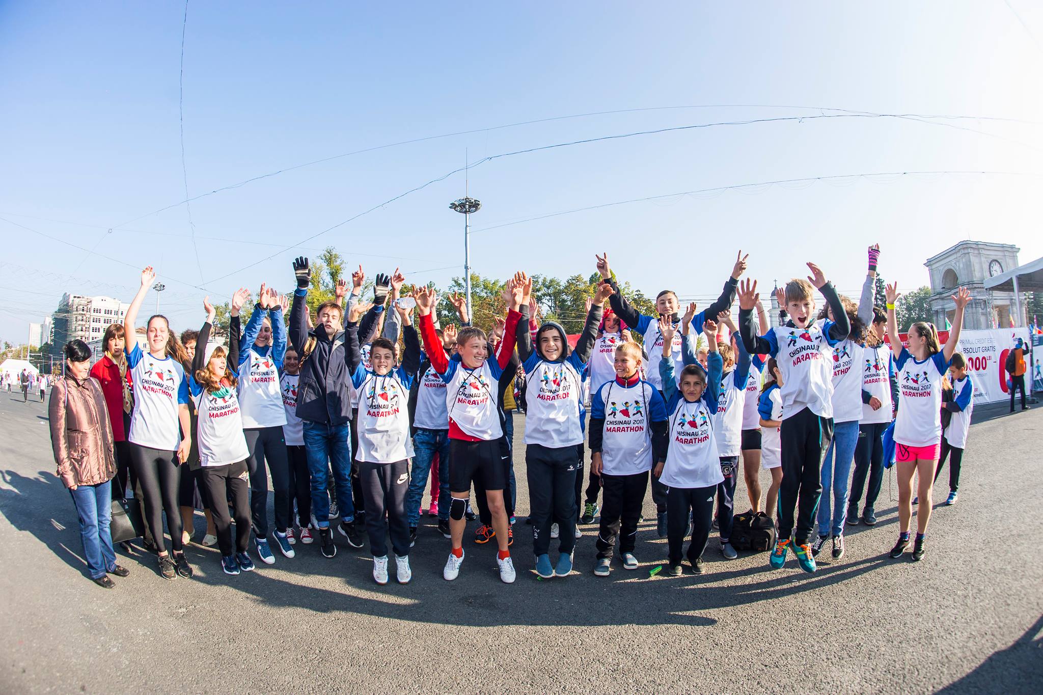 EU bridge: Children from both banks of Nistru river excel at the Chisinau International Marathon 