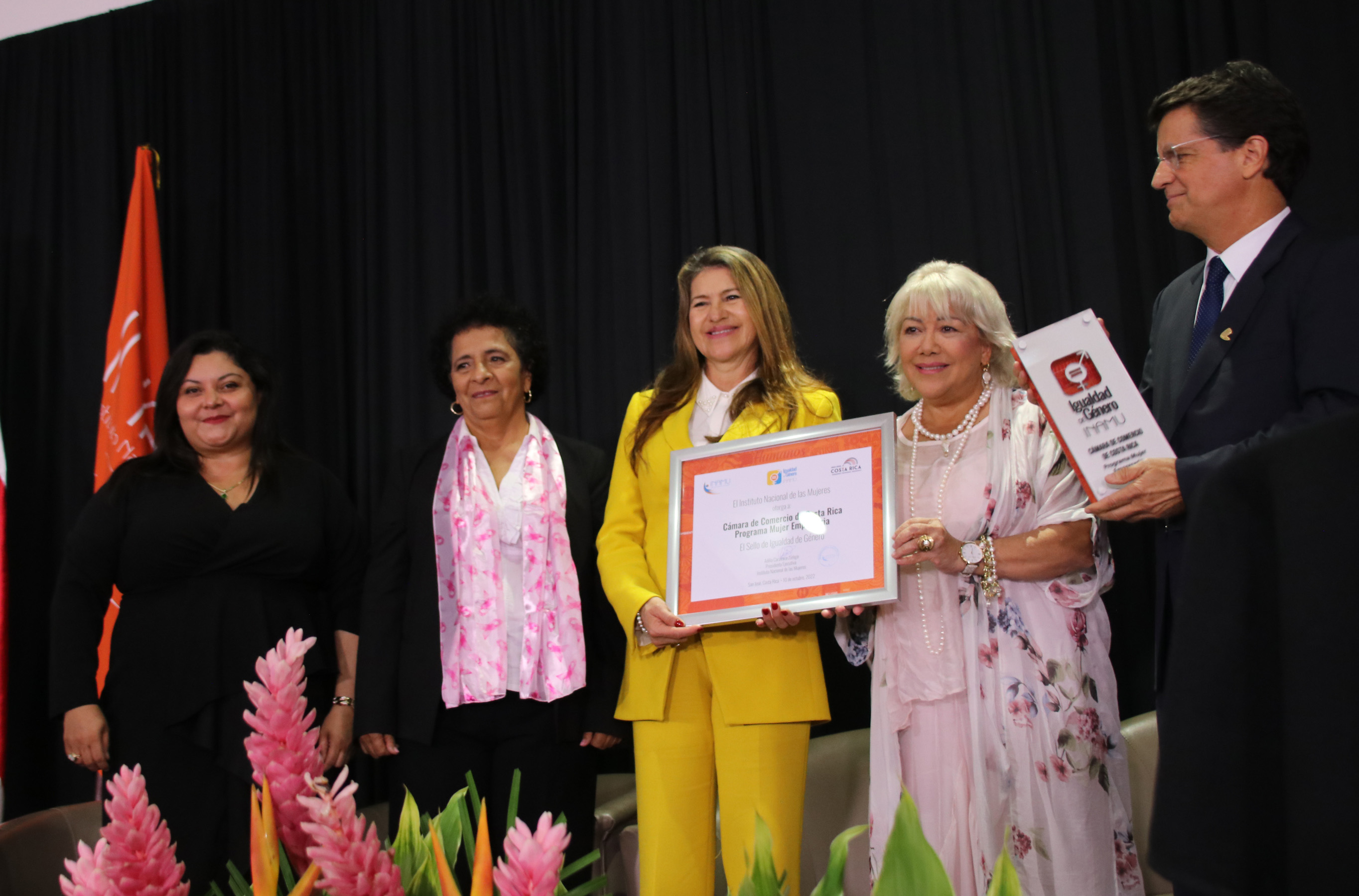 Entrega de Sello de Igualdad de Género