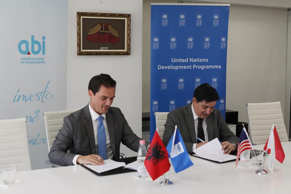 The American Bank of Investments and the United Nations Development Progamme in Albania signed a financing agreement to support fifty micro and small businesses to recover from the impact of the earthquake.