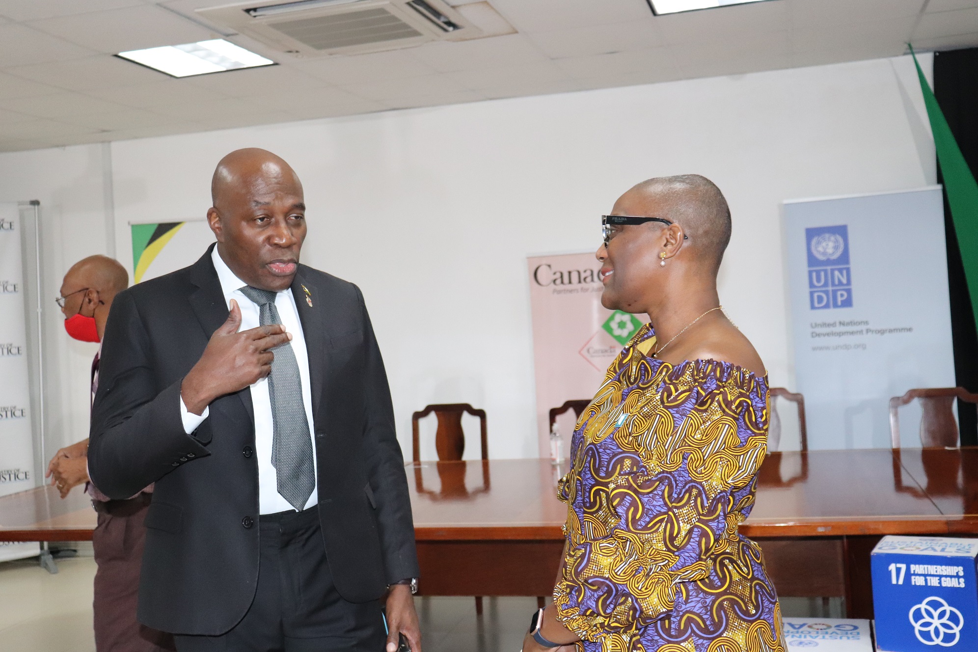 Chief Justice of Jamaica and UNDP Resident Representative in discussion