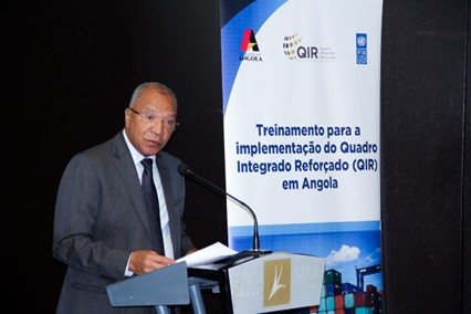 Secretário de Estado para o Comércio, Dr. Amadeu Leitão Nunes