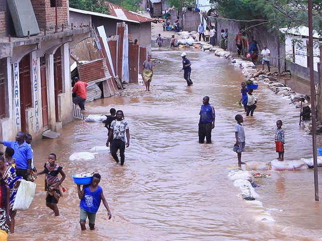 les pluies duliviennes paralysent tout à Kinshasa