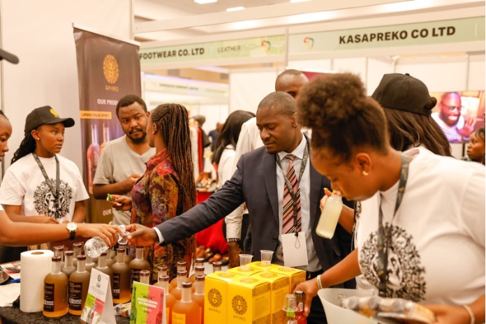 Happy shoppers at the #GhanaExpoinKE - May 2023