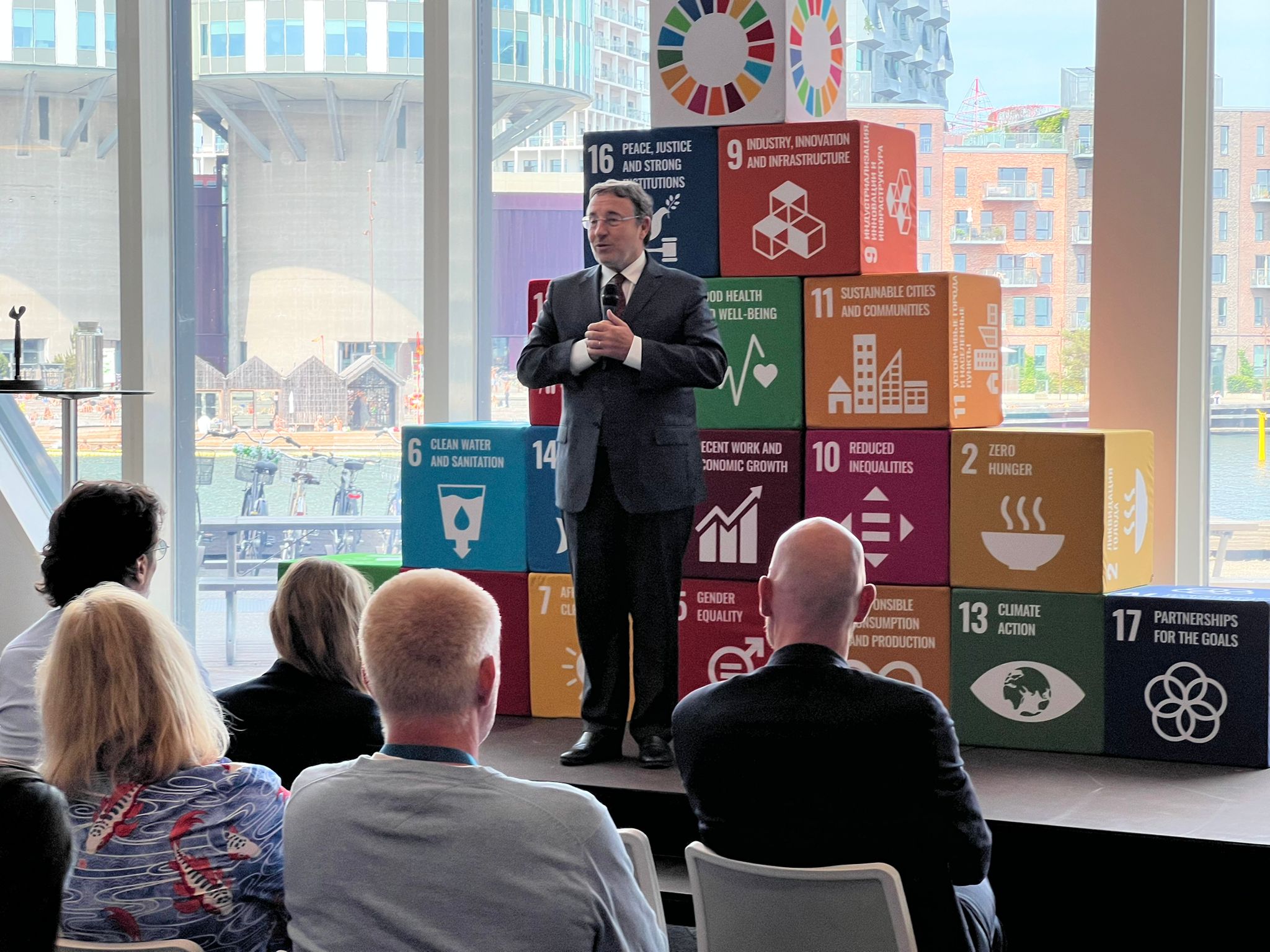 Administrator Achim Steiner visit in the UN City, Copenhagen