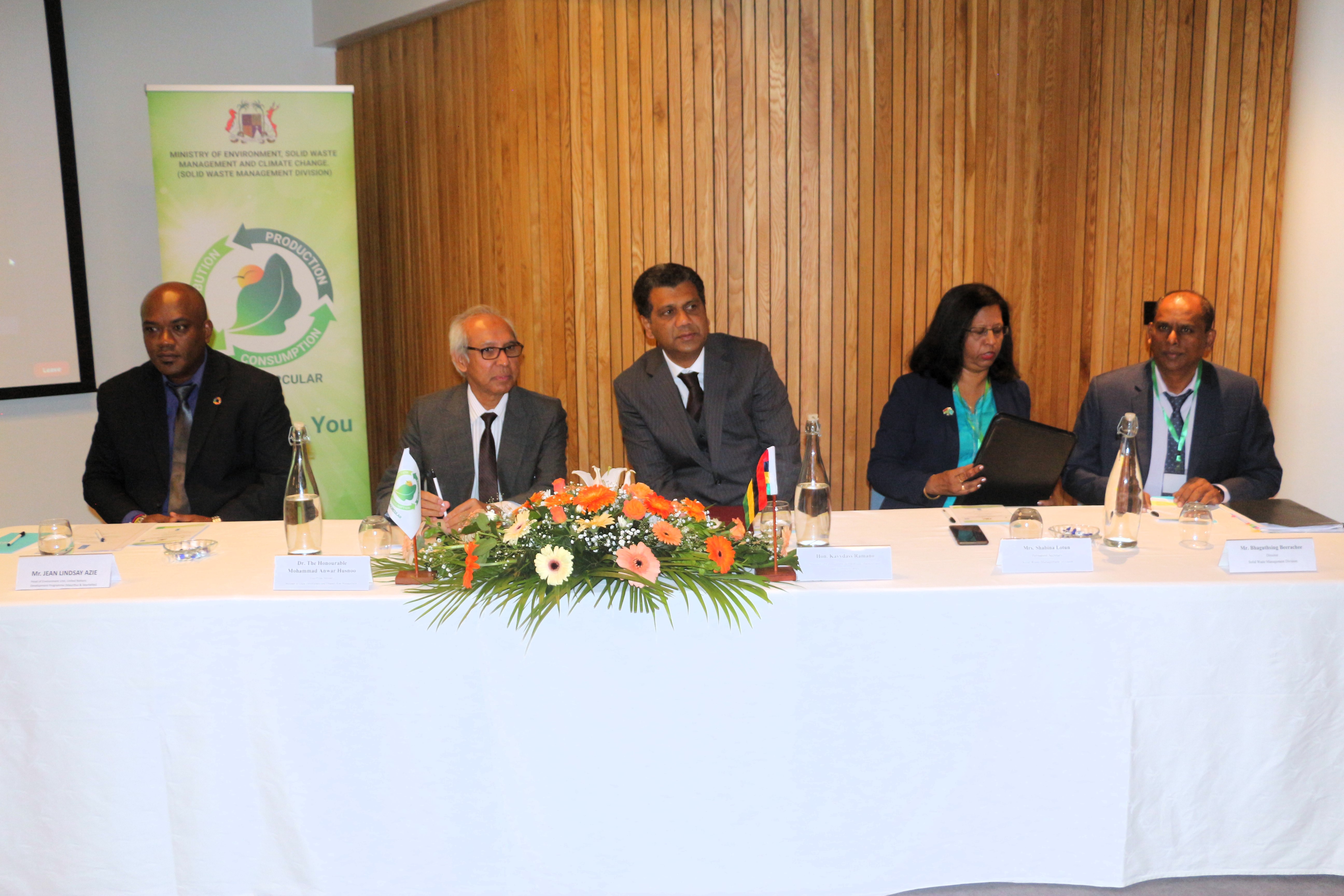 From left to right: Jean-Lindsay Azie, UNDP Environment Department Team Leader; Dr the Honourable Anwar Husnoo, Vice-Prime Minister, Minister of Local Government and Disaster Risk Management; the honourable Kavydass Ramano, Minister of Environment, Solid Waste Management and Climate Change; Mrs Shabeena Lotun, Permanent Secretary- Solid Waste Management Division and Mr Bhaguthsing Beerachee, Director, Solid Waste Management Division.