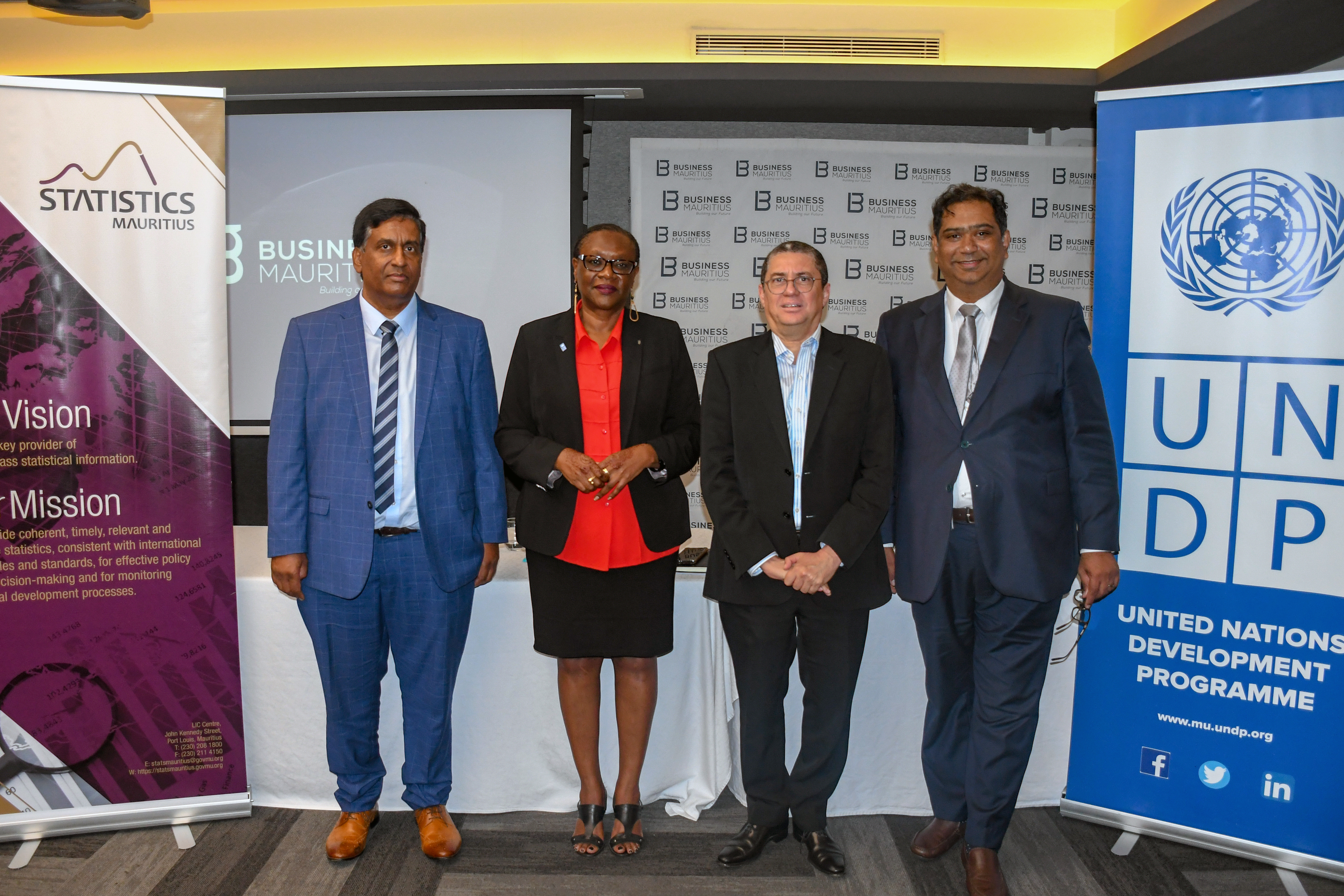 From left to right: Mr Mukesh Dawoonauth, Acting Director General of Statistics Mauritius, Ms. Amanda Serumaga, UNDP Mauritius and Seychelles resident Representative; Gilbert GNANY, MCB Group Chief Strategy Officer and Kevin Ramkhelawon, CEO of Business Mauritius