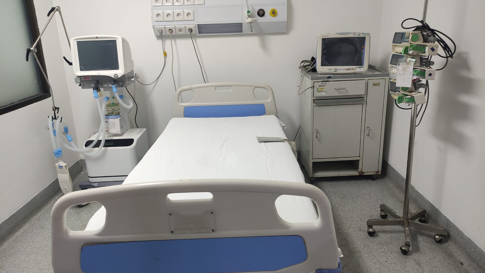 The ventilator installed in one of the hospital rooms