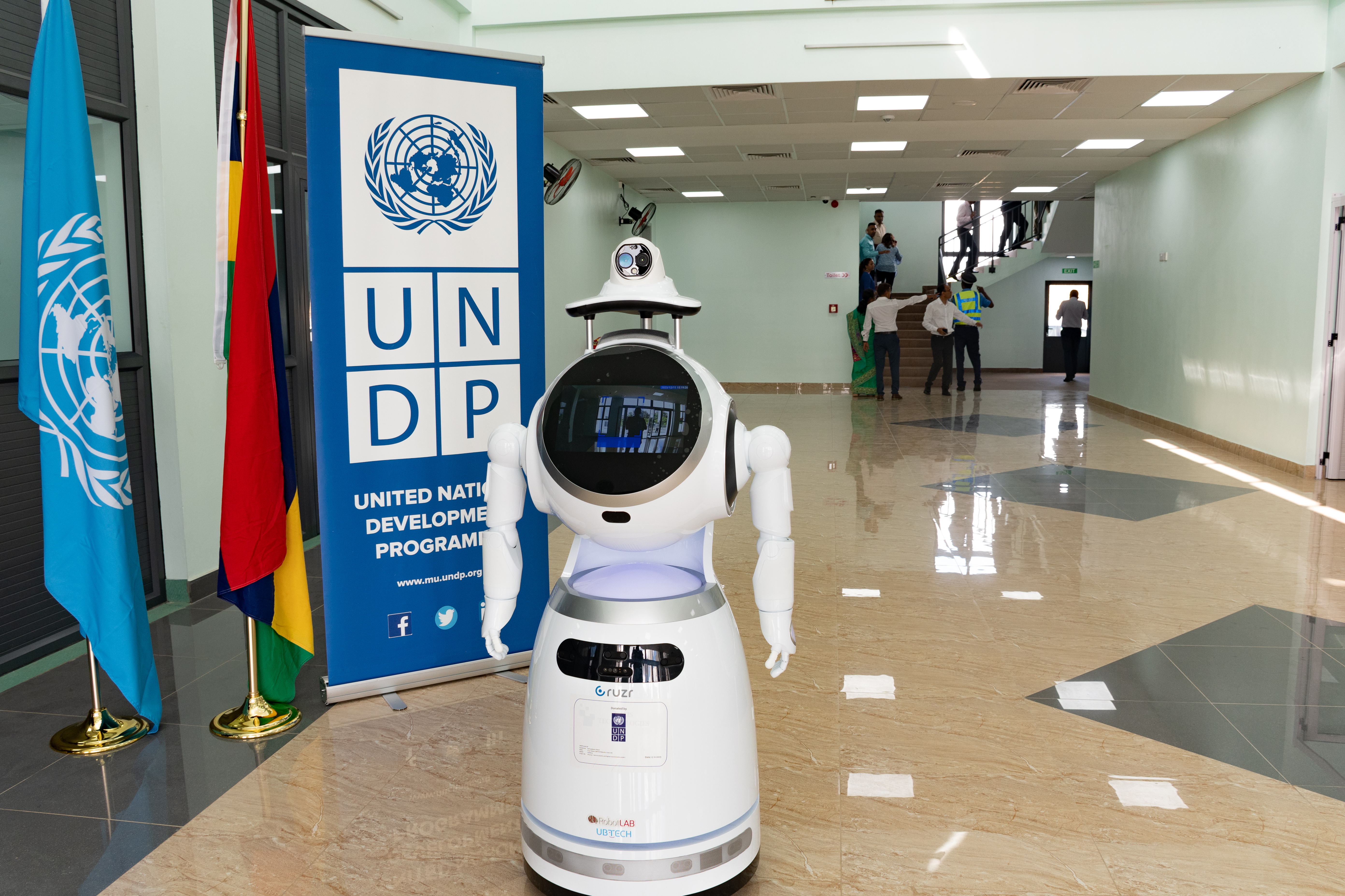 The anti-epidemic robot delivered by the UNDP to the newly inaugurated Mediclinic at Quartier Militaire