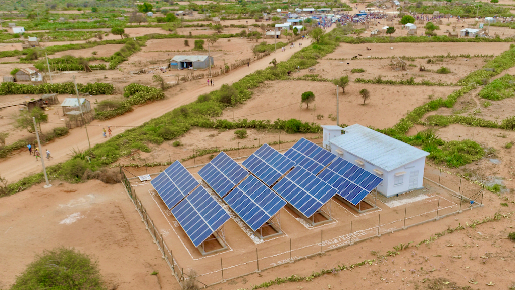 Centrale solaire à Soamanitra, dans le Sud de Madagascar, mise en place par le PNUD