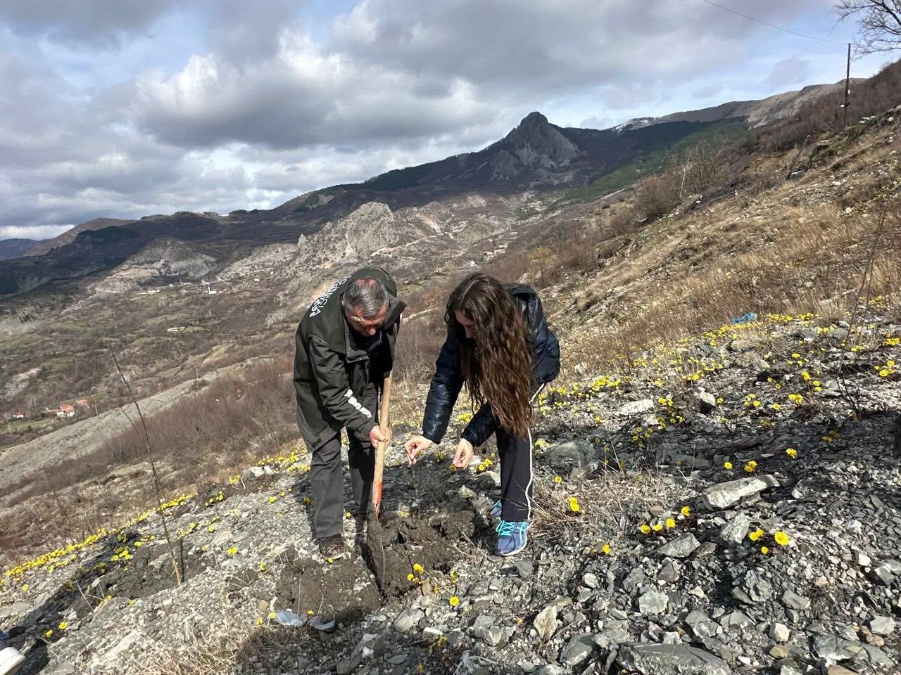The Youth4Nature programme has brought 20 young Albanians — many from natural sciences backgrounds — into direct collaboration with the National Agency for Protected Areas and regional administrations. 