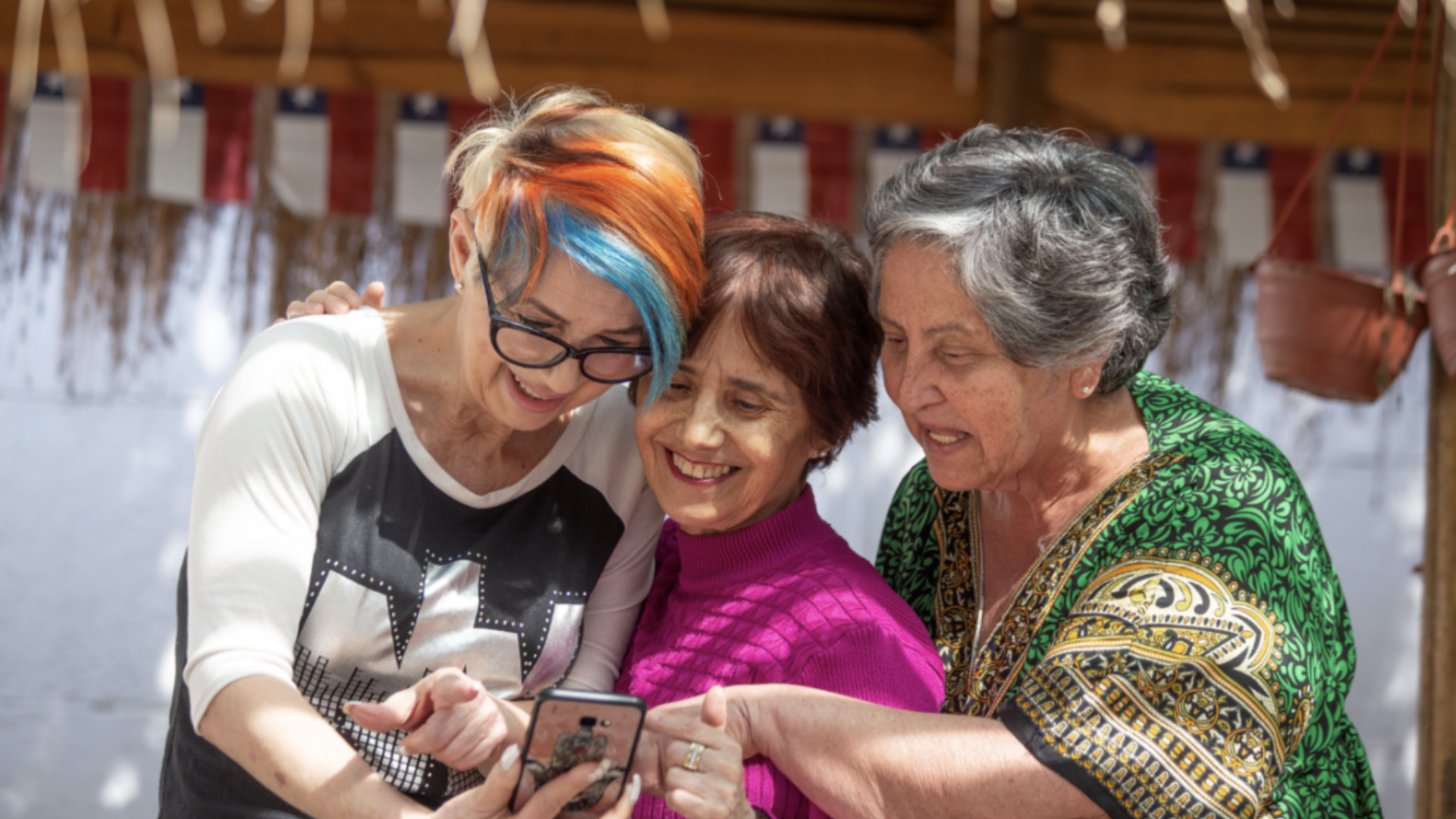 Llevando apoyo digital a los adultos mayores de Chile