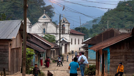 UNDP-GT-village-poverty-reduction-03.jpg