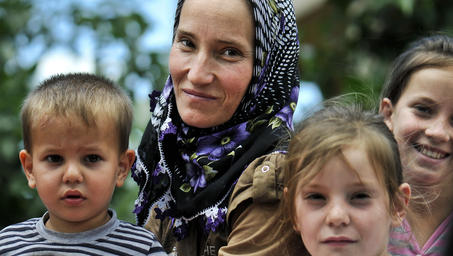 UNDP-climate-woman-children-portrait-8.jpg
