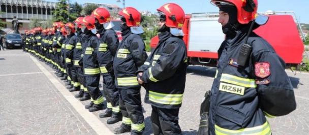 Handing over personal protective equipment to Lezha firefighting department