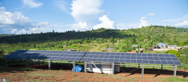 Panneaux solaires pour éclairage des zones hors-réseau à Cankuzo,Burundi