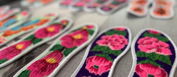 A fingertip industry - Qinghai embroidered insoles by Leng Fei/UNDP China 