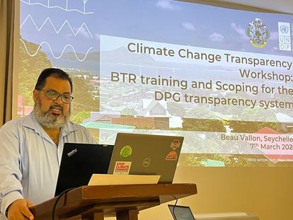 graphical user interface, website