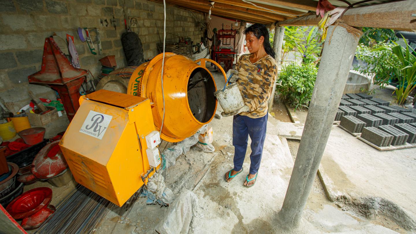 UNDP Sri Lanka Empowering women through capacity building and livelihood support in non traditional sectors