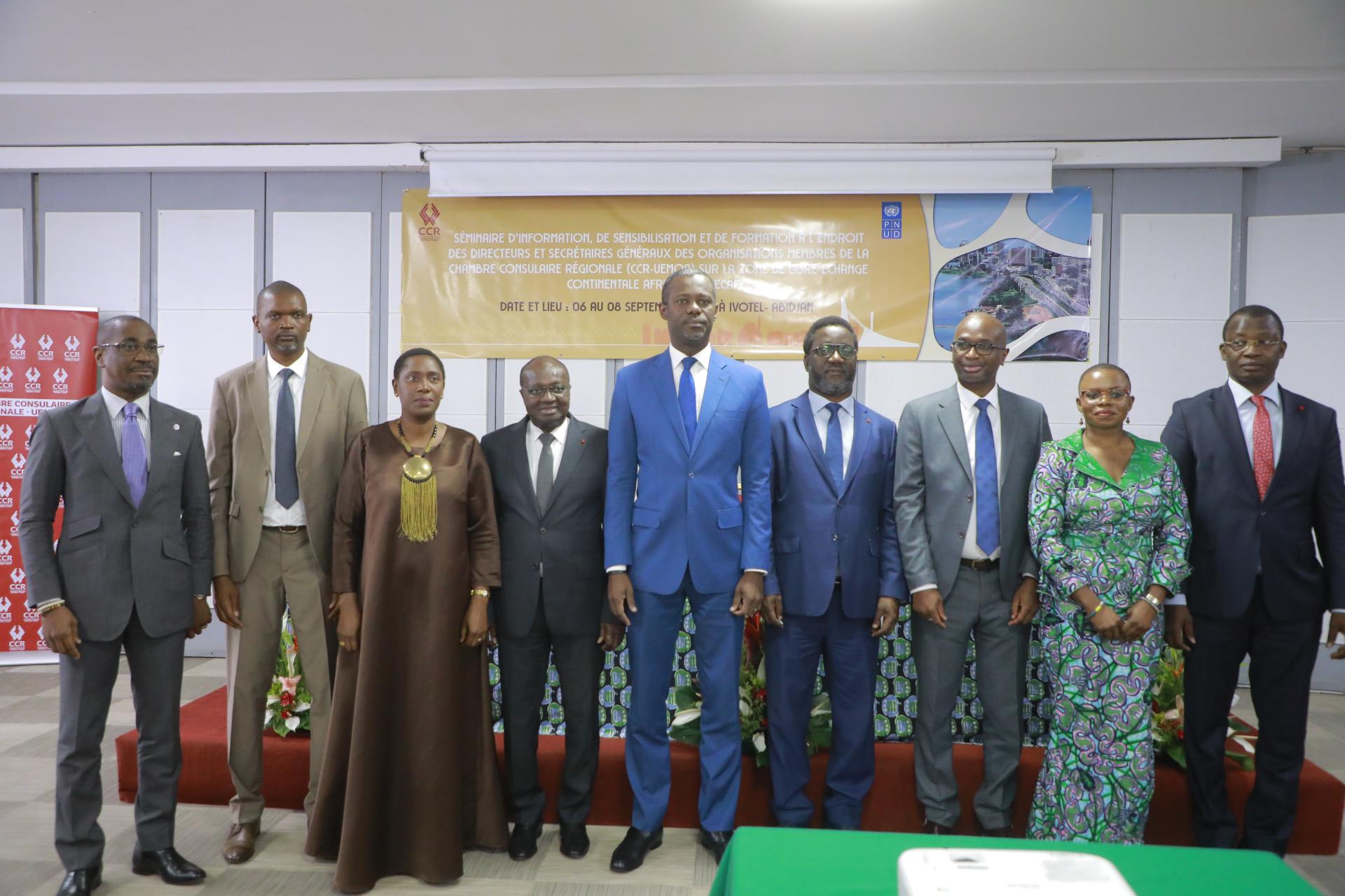 Photo de famille du séminaire sur le commerce inter-africain