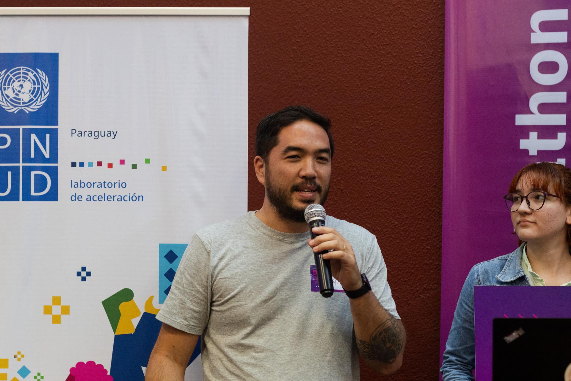 Keiji Ishibashi, concejal de Encarnación y jurado de la hackaton.
