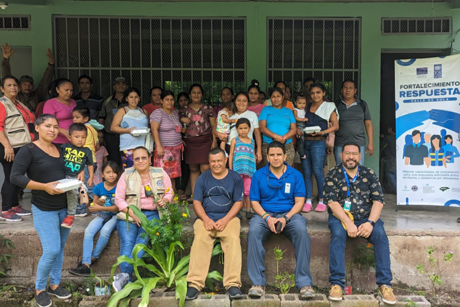 Integrantes del CODEL comunidad de Potrerillos en el curso de gestión de riesgos