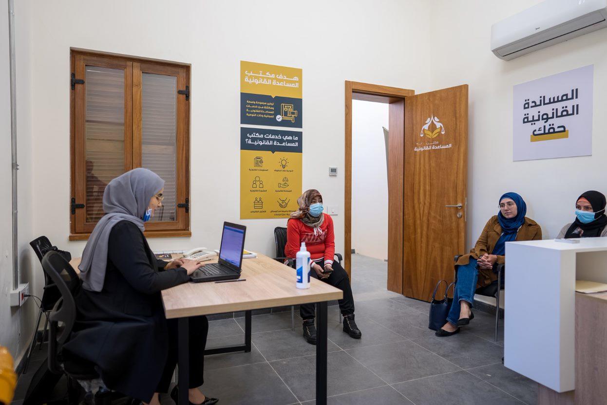 The legal aid helpdesk in Saida and Baalbeck ensure that the most vulnerable have access to justice and rights | UNDP Lebanon 