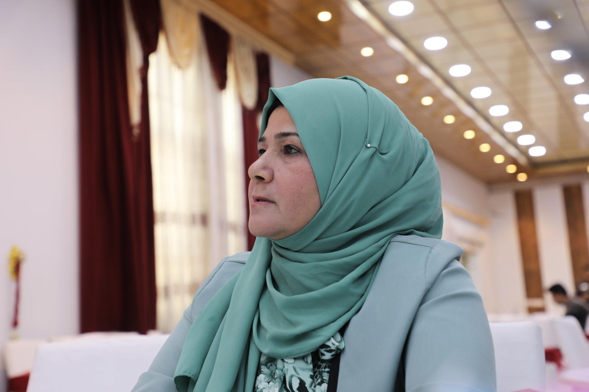 a person wearing a scarf