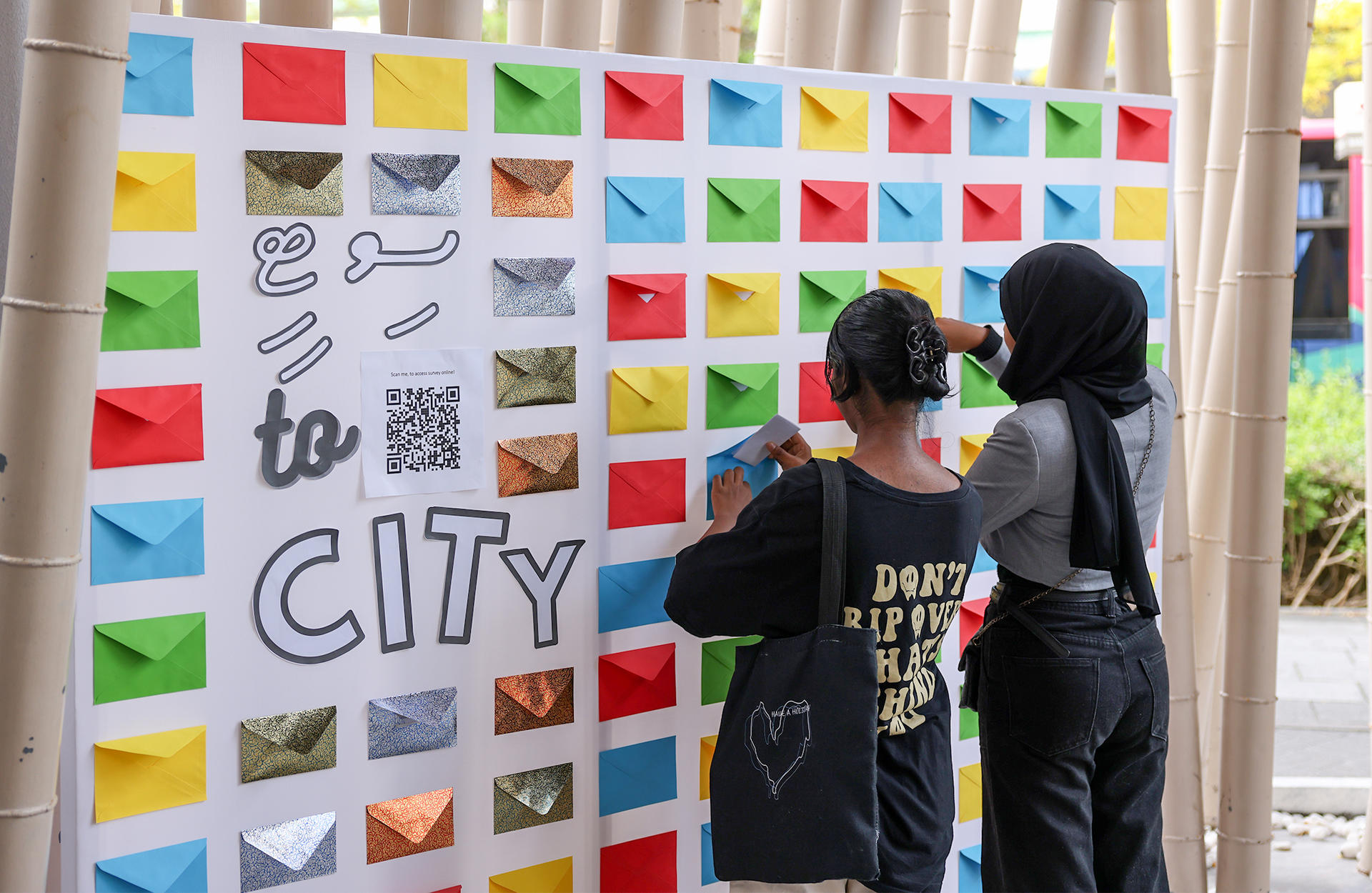 Sitee to City event by UNDP & Urbanco, where residents come and drop their “letters” into envelopes on a board