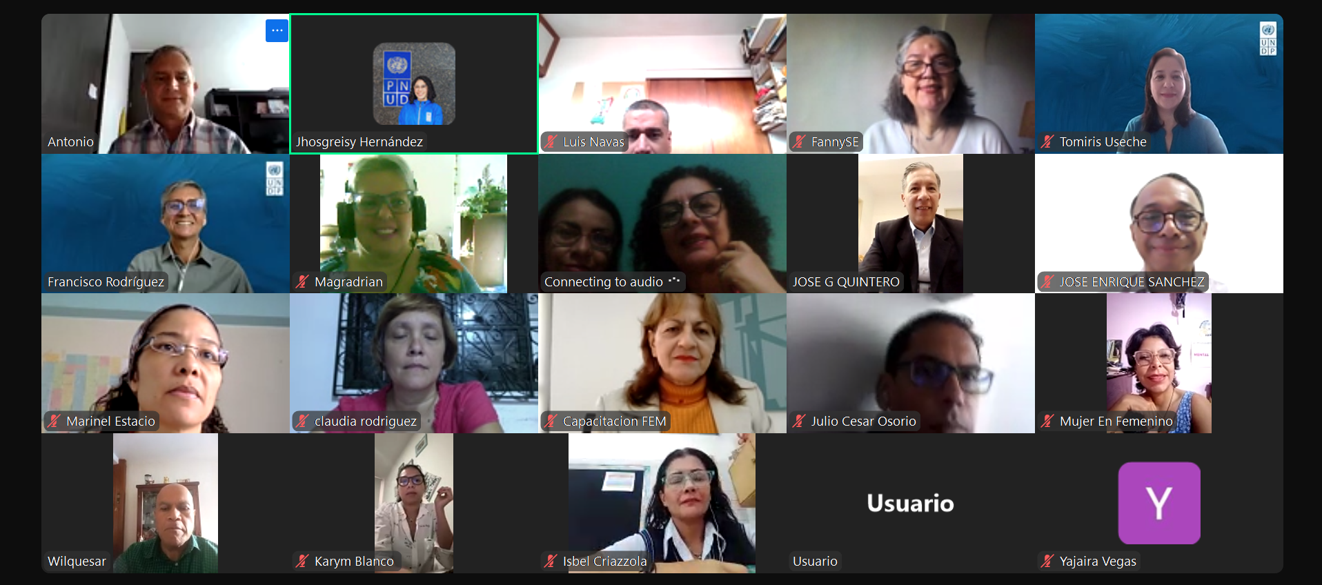Personas reunidas