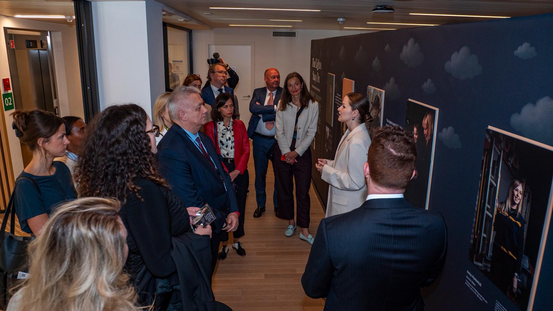 guests at the launch of the photo exhibition on EU-UNDP partnership in the European Parliament
