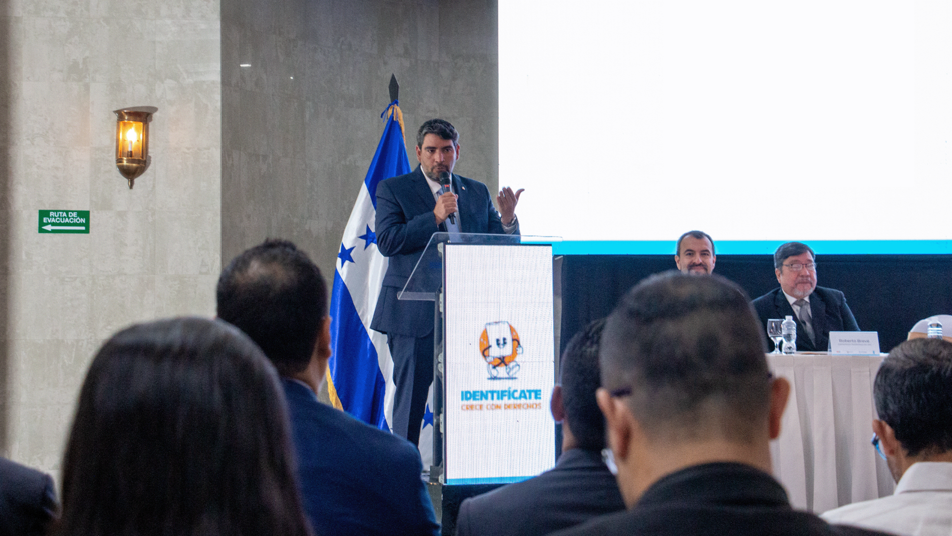 Rolando Kattan, Comisionado Presidente del Registro Nacional de las Personas