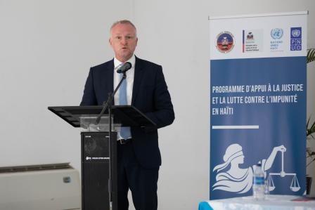 Le representant du PNUD au moment de son discours de circonstance