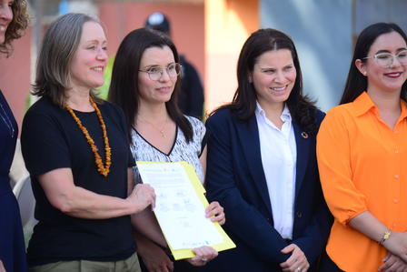   Firma de acta de compromiso por autoridades locales, nacionales y representantes del SNU. Fotografía: Proyecto Construimos Paz 