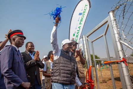 Hon Rueben Mtolo commissioning the Tauya Irrigation Scheme in Chirundu