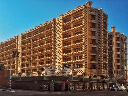 Design of the Eastgate Center in Zimbabwe