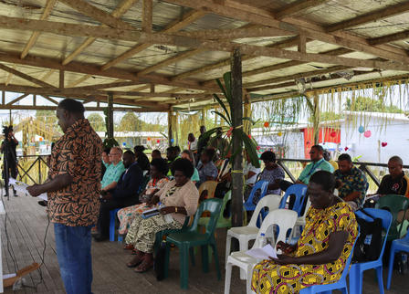 Mr. Alber Nukuitu delivering a speech to the audience at the official launch ceremony of the Buin Solar Farm in October 2025 / UNDP Papua New Guinea Hiroe Ono