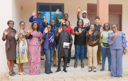 Photo de groupe pour dire non aux VBG