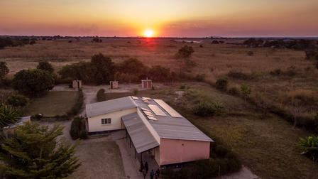 UNDP-ZMB-SDG3-solar-health-0141.jpg